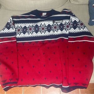 Spyder Men's Red and Navy Crewneck Sweater ; Snow Holiday Themed XL